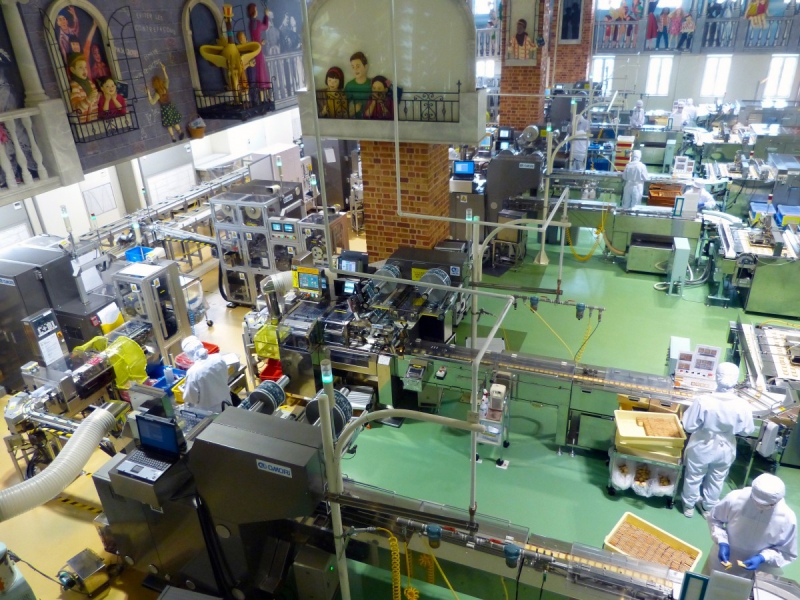 chocolaterie-LA ROQUETTE SUR SIAGNE-min_japan_sapporo_chocolate_factory_label_packaging_cookie_machine_operators-961509